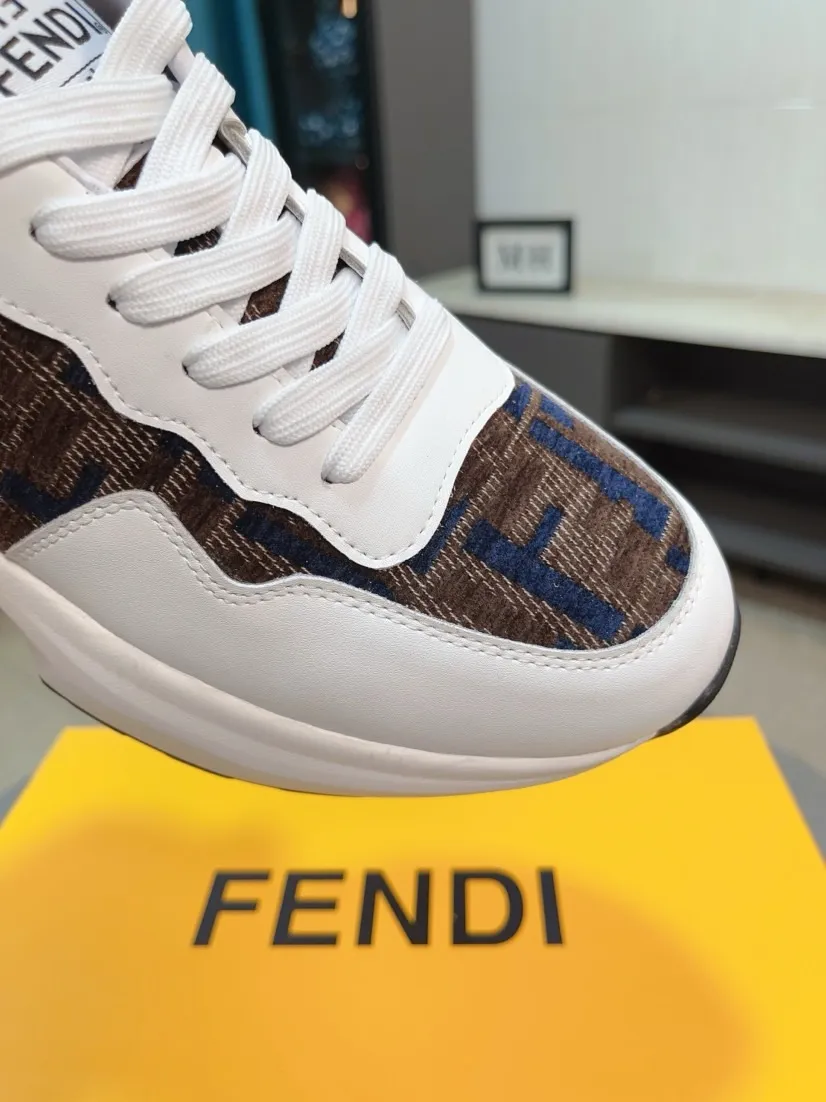 Factory price 458🌹🌹[fendi] Fendi classic and comfortable men, this complex sneaker is made of soft calfskin➕genuine leather lining➕original ultra-light rubber material rough outsole. This unique light and thin style is suitable for the casual and exquisite sensibility of this season. It is comfortable and natural on the feet. It is an everyday style for casual travel in autumn and winter! 38/44